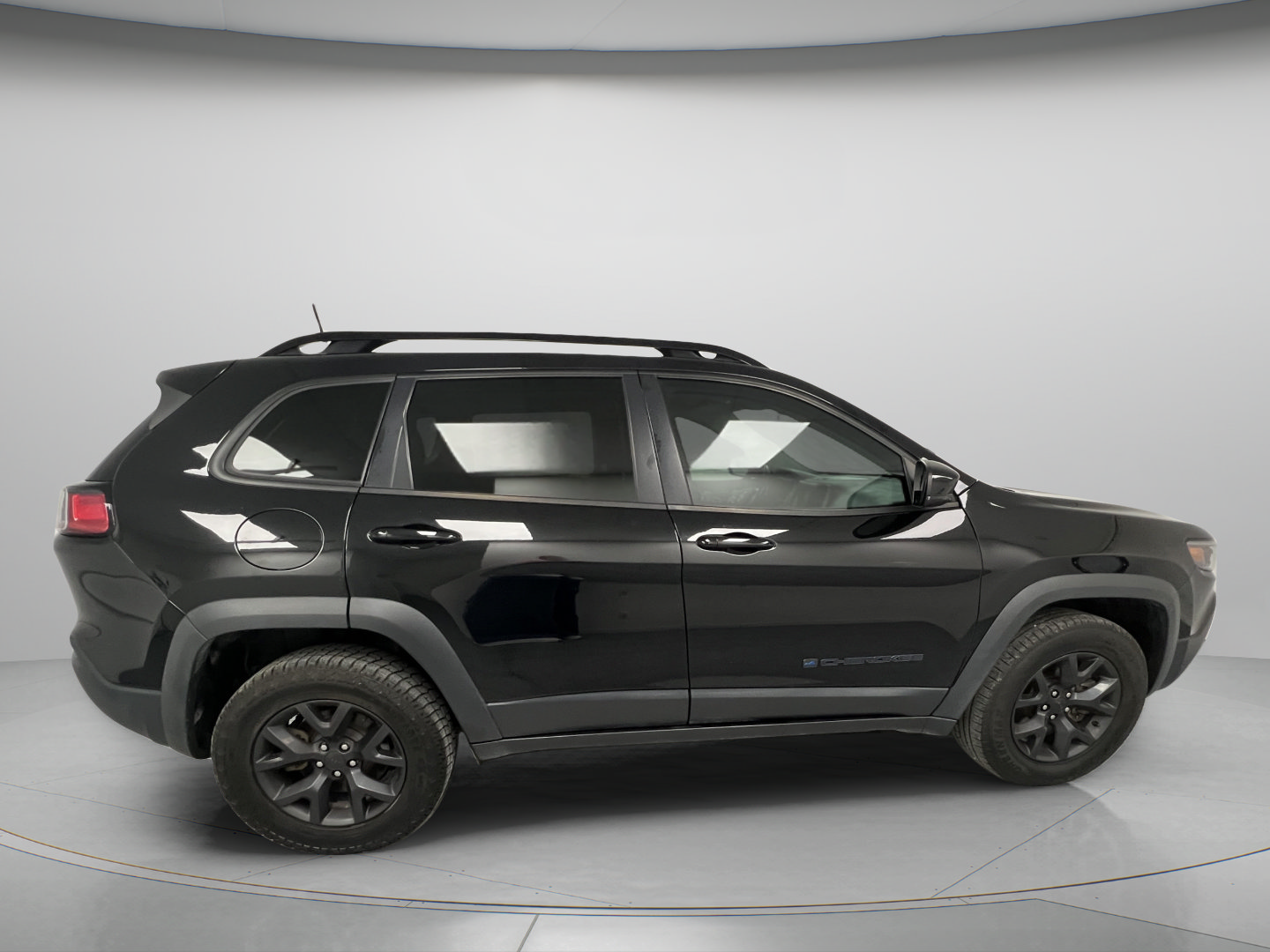 Used 2020 Jeep Cherokee Latitude AWD/4WD image 9