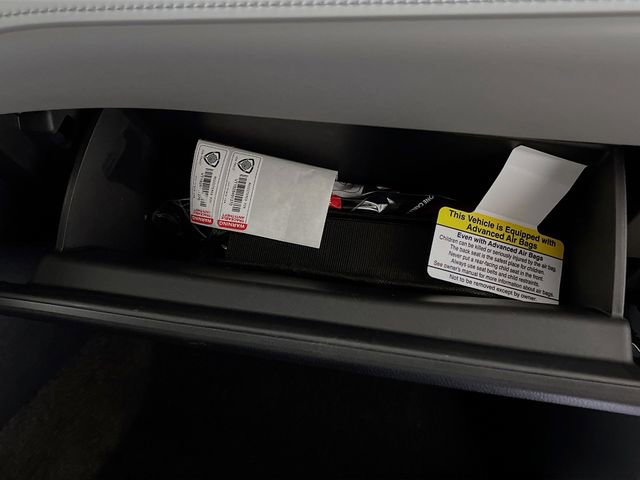 New 2026 Toyota Highlander Platinum image 32