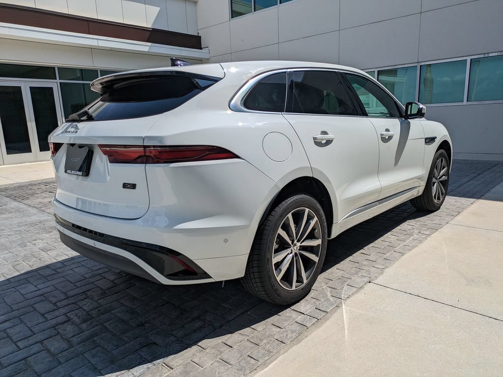 New 2026 Jaguar F-PACE R-Dynamic S AWD/4WD image 6