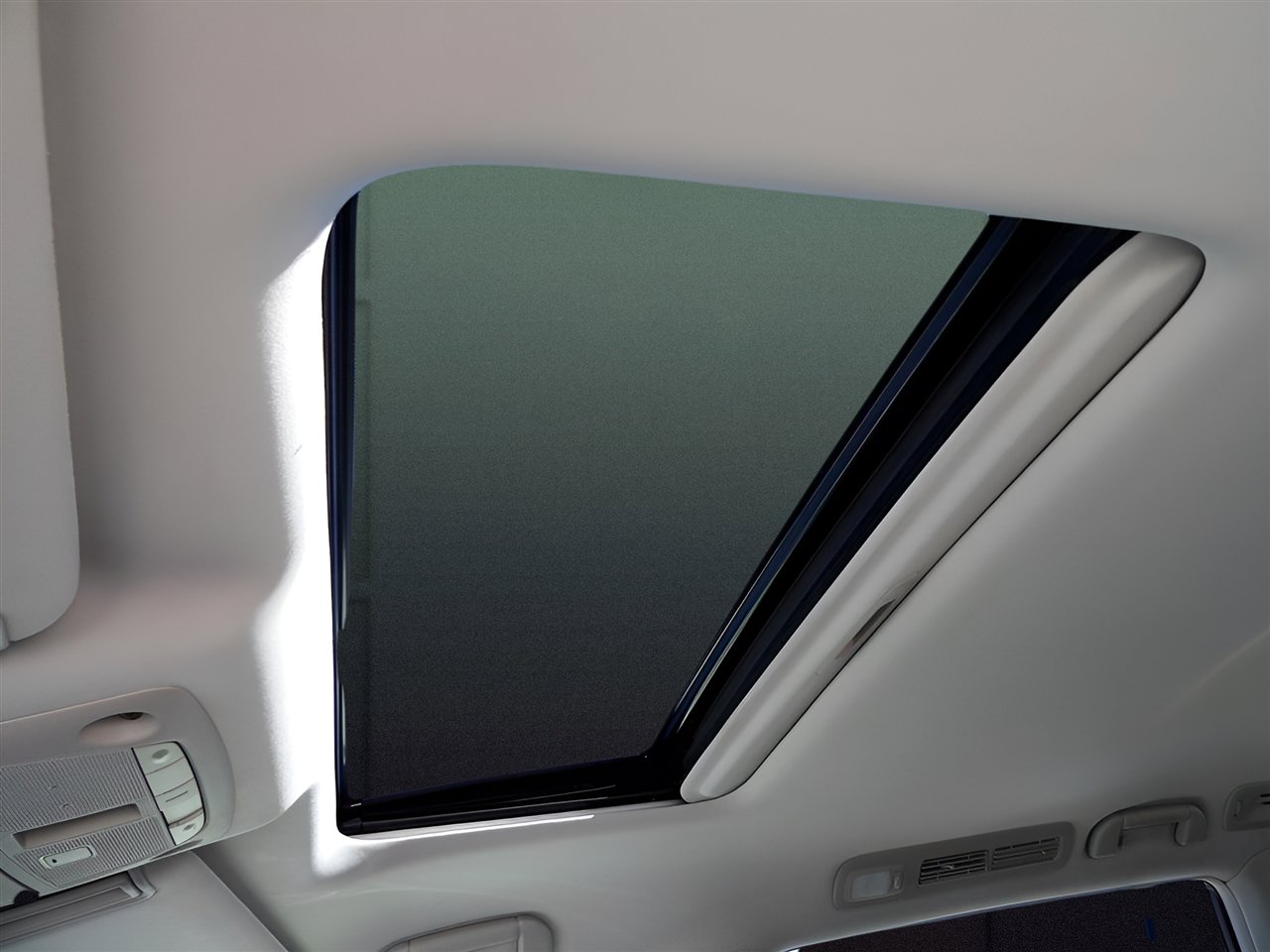 Used 2019 Nissan Armada SL w/ Premium Package image 14