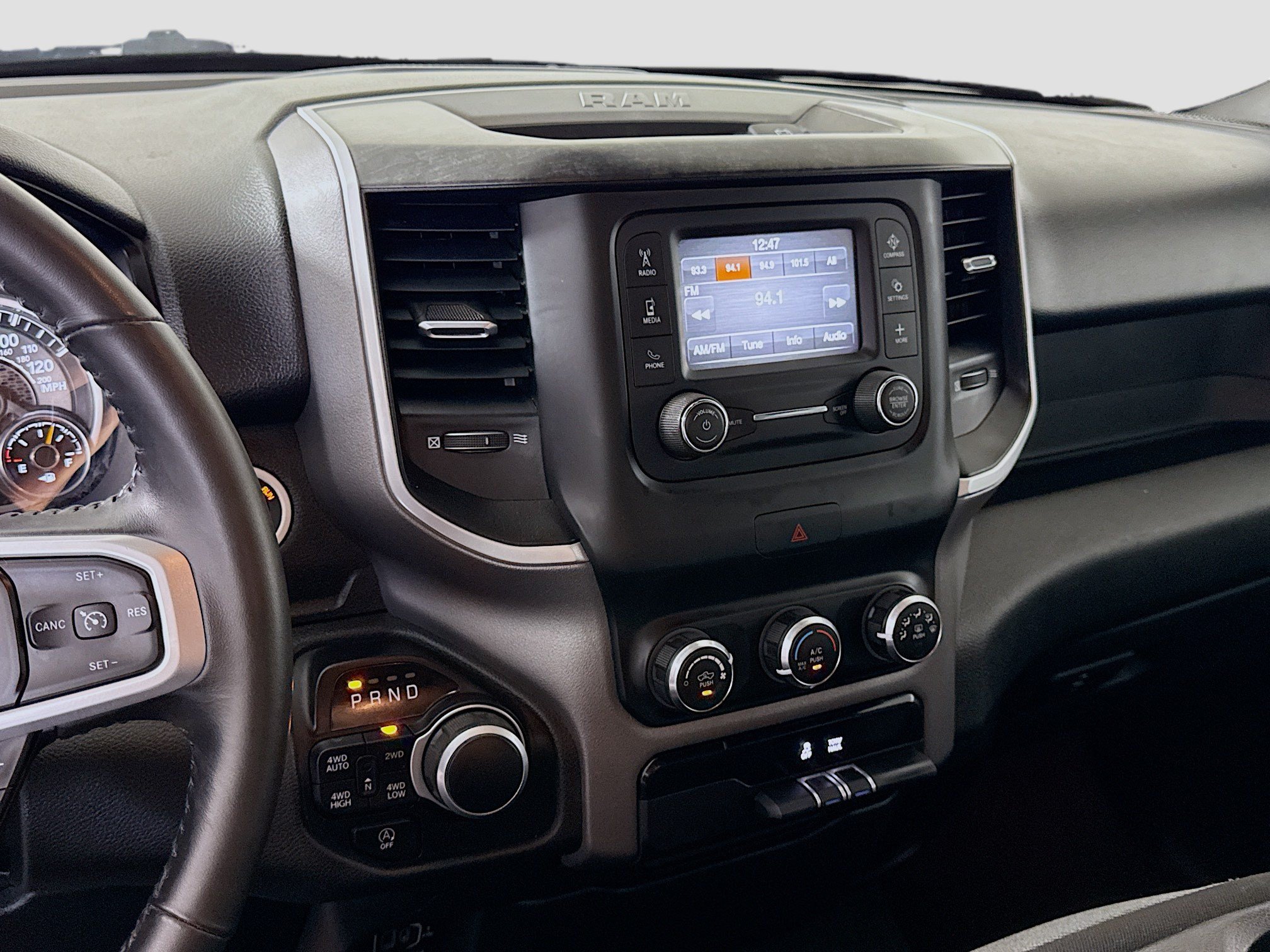 Used 2022 RAM 1500 Big Horn AWD/4WD image 18