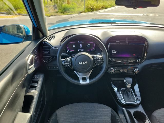 Used 2024 Kia Soul EX FWD image 12