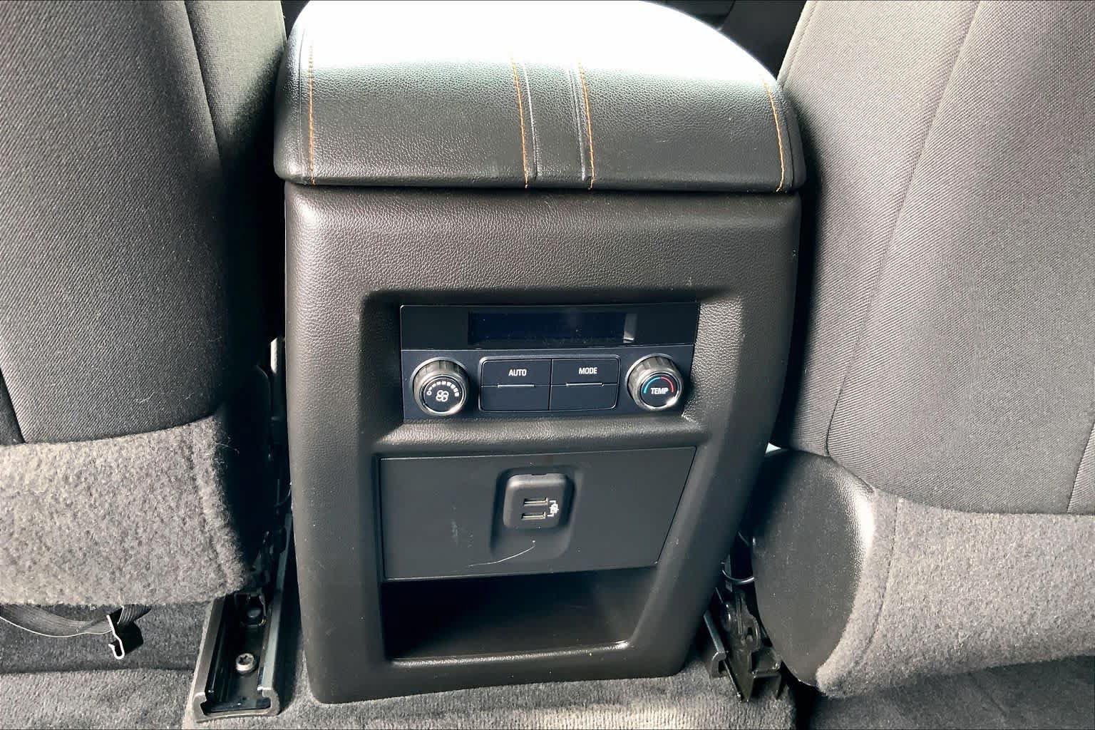 Used 2021 Chevrolet Traverse LT AWD/4WD image 34