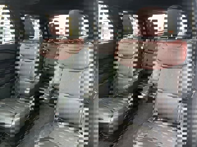 Certified 2024 Ford Explorer Platinum w/ Technology Package image 13