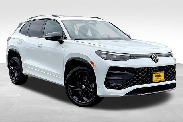 New 2025 Volkswagen Tiguan SE R-Line image 1