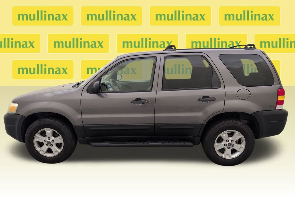 Used 2005 Ford Escape XLT image 9