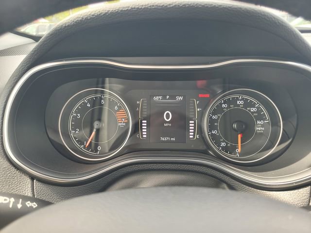 Used 2020 Jeep Cherokee Latitude Plus image 29