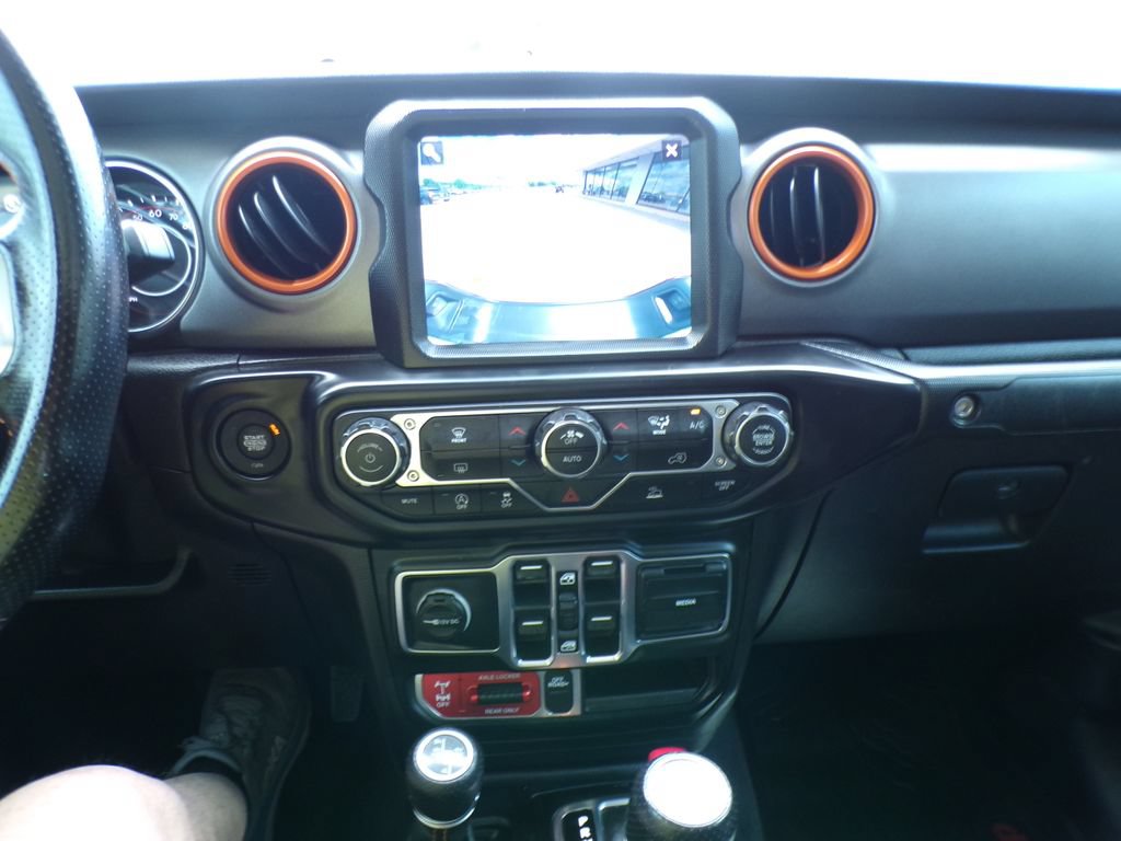 Used 2021 Jeep Gladiator Mojave AWD/4WD image 21