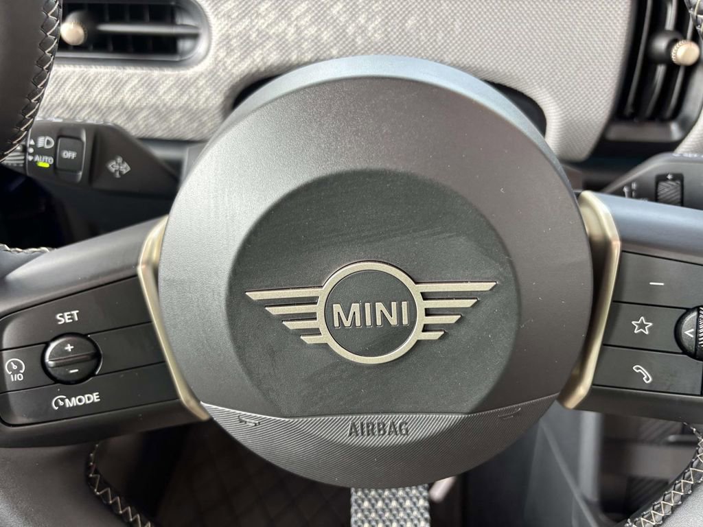 New 2025 MINI Cooper S image 15