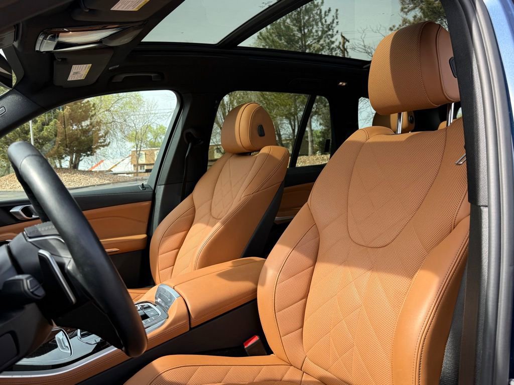 Used 2023 BMW X5 xDrive45e w/ Climate Comfort Package image 17