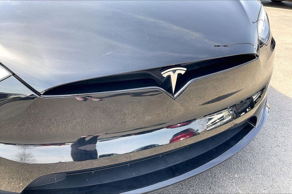 Used 2023 Tesla Model X image 28