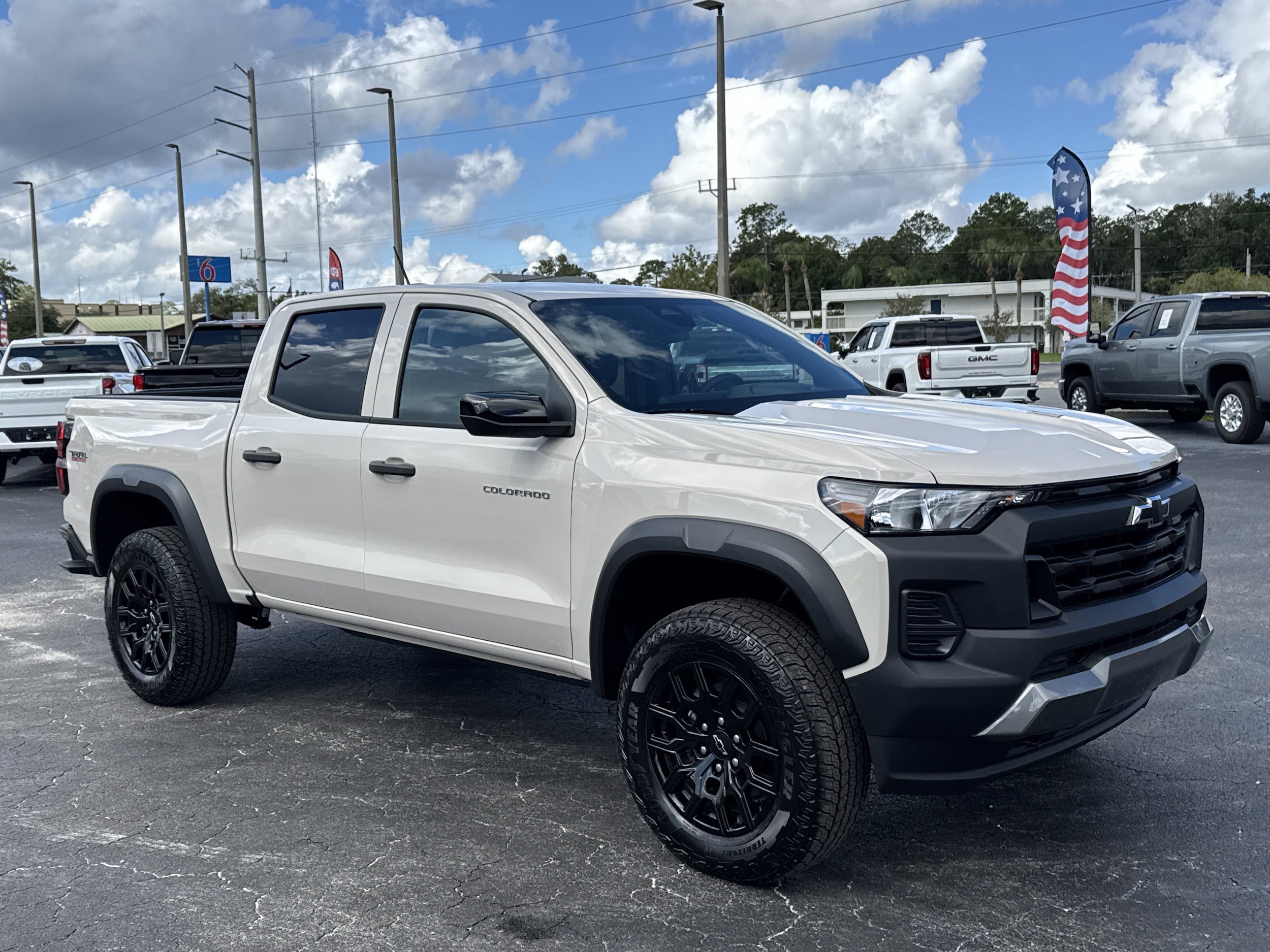 New 2026 Chevrolet Colorado Trail Boss AWD/4WD image 3