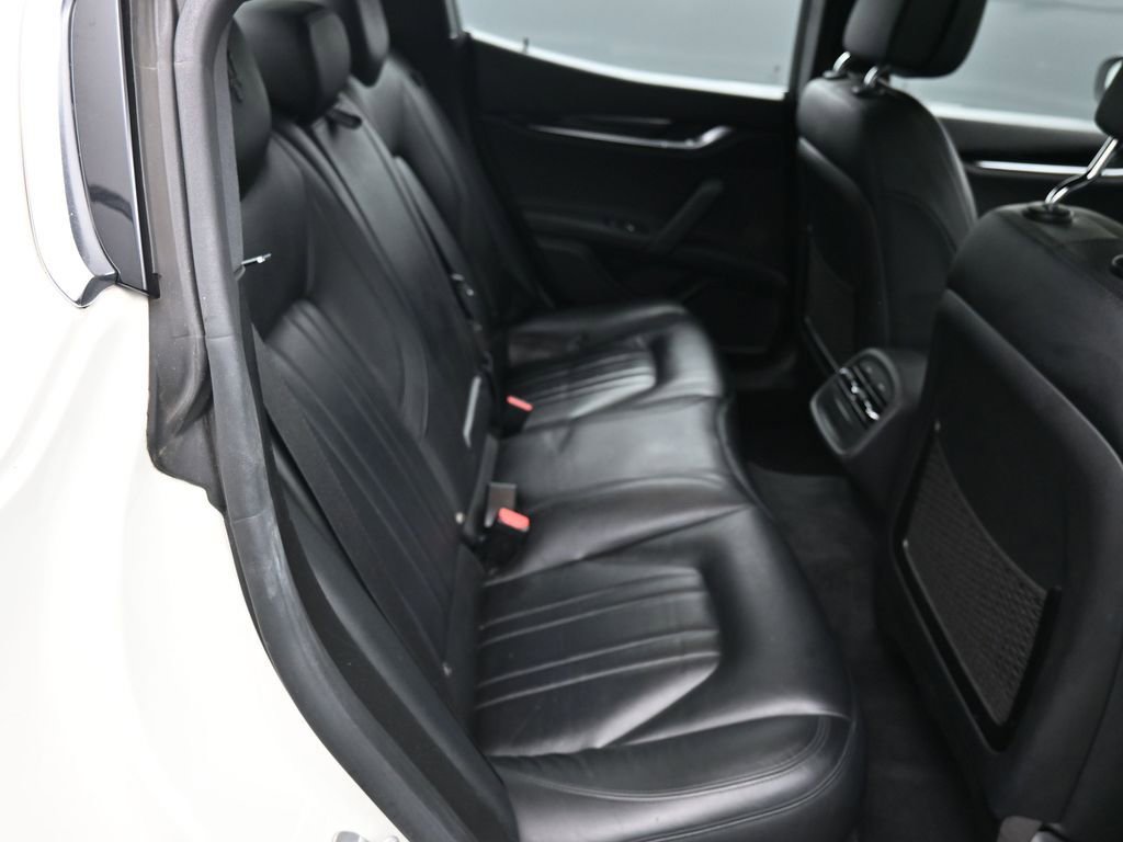 Used 2022 Maserati Ghibli Modena image 25