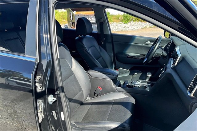 Used 2020 Kia Sportage EX image 7