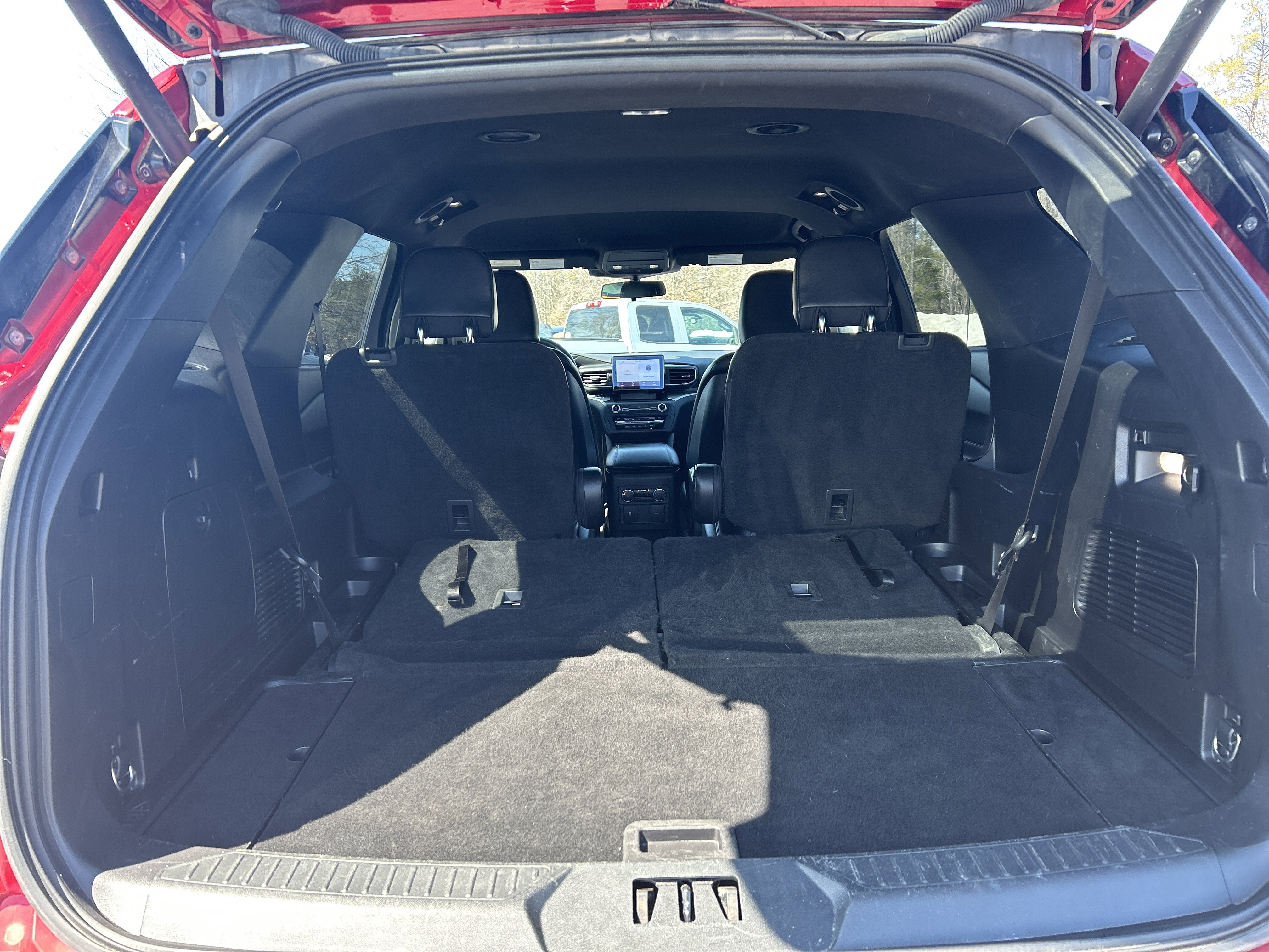 Certified 2020 Ford Explorer XLT w/ Equipment Group 202A AWD/4WD image 16