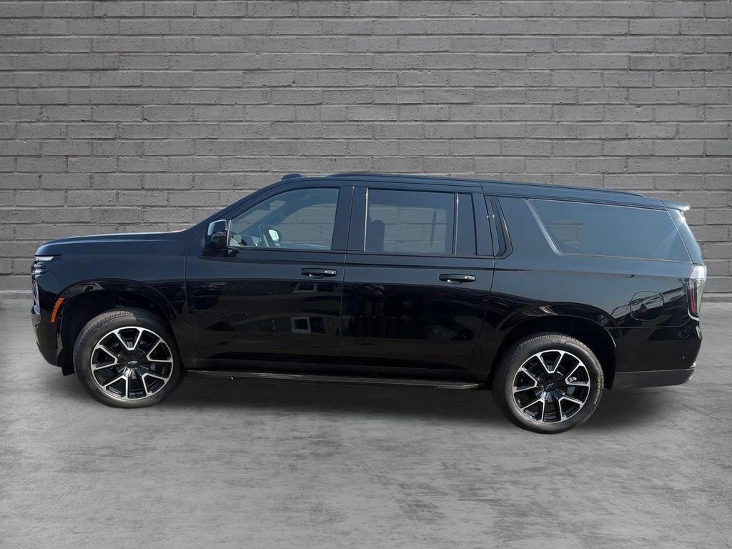 New 2026 Chevrolet Suburban RST w/ Comfort Package AWD/4WD image 5