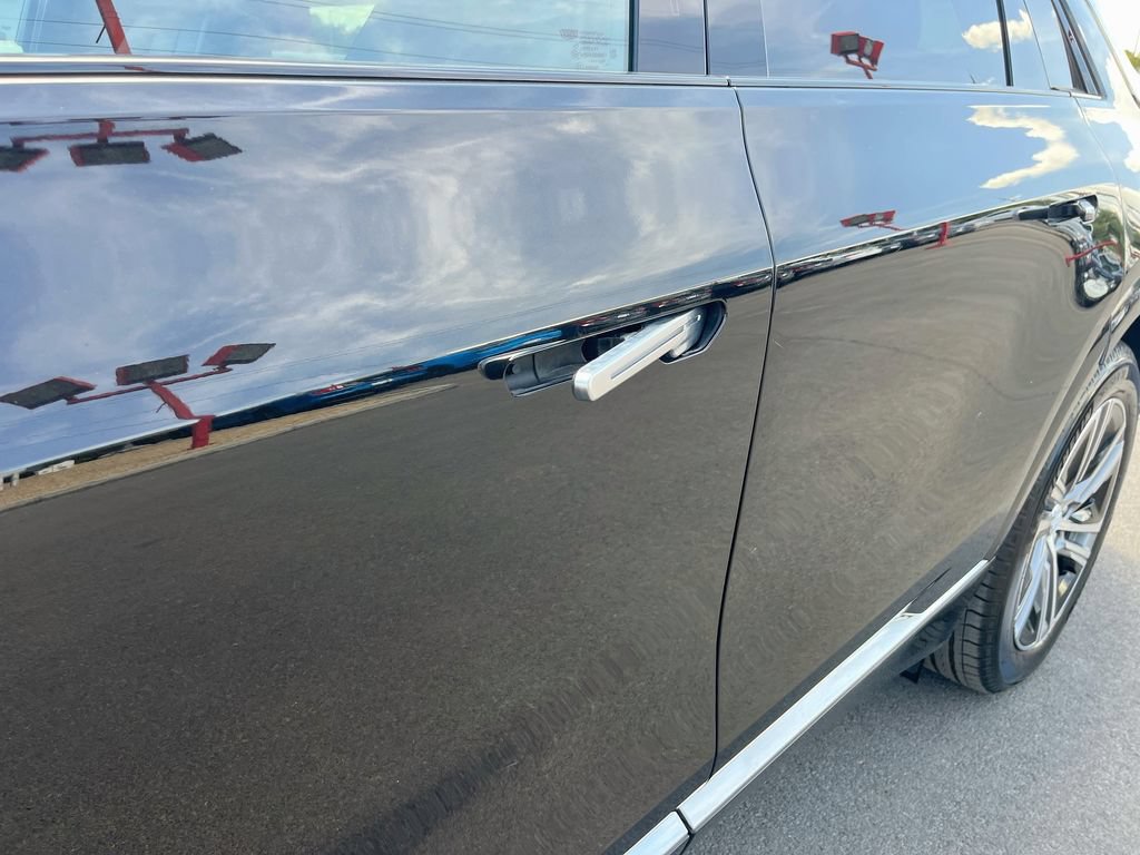 Used 2025 Cadillac Lyriq Luxury AWD/4WD image 37