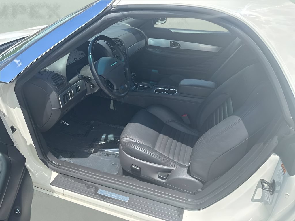 Used 2002 Ford Thunderbird RWD image 9