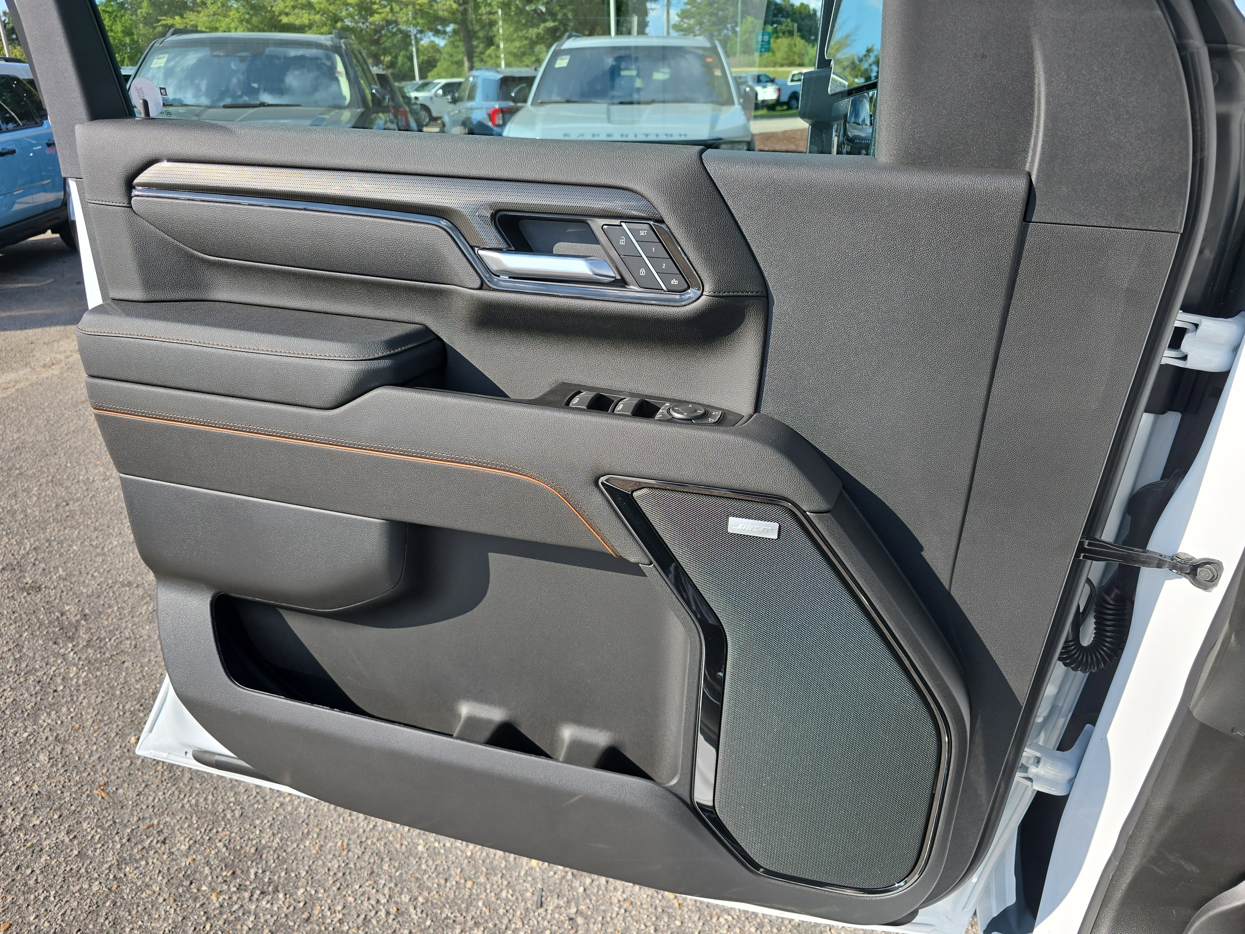 New 2026 GMC Sierra 2500 AT4 w/ AT4 Premium Plus Package image 29