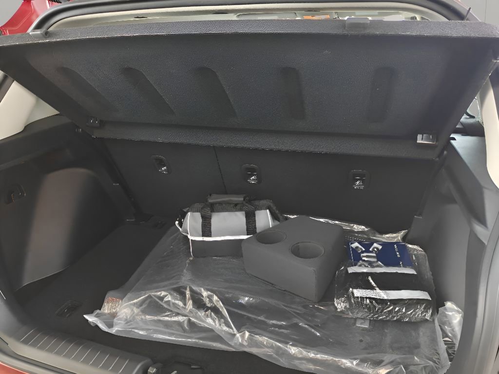 Used 2024 Hyundai Venue Limited image 28