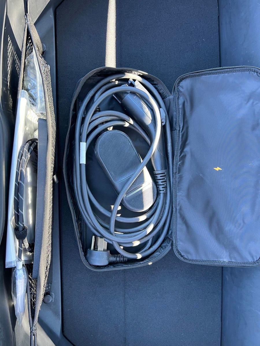 Used 2022 Rivian R1T Launch Edition image 18