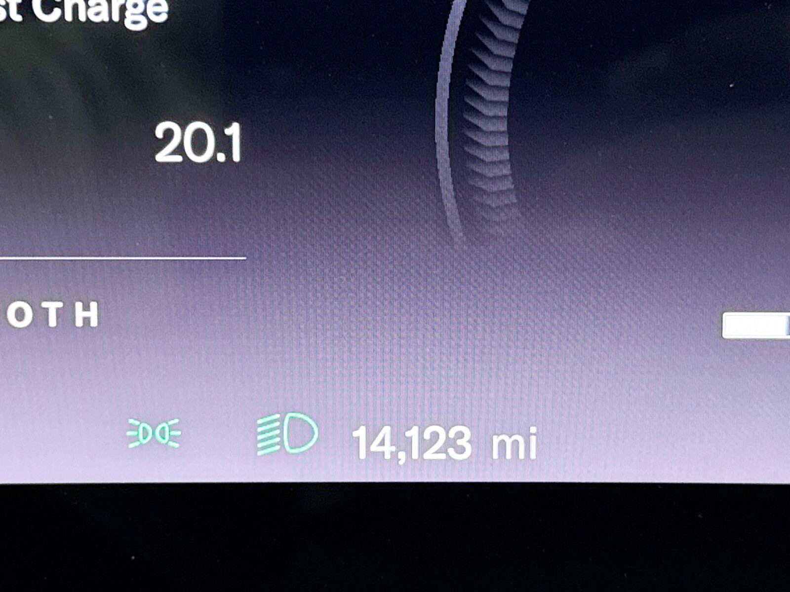 Used 2024 Lucid Air Pure RWD image 35