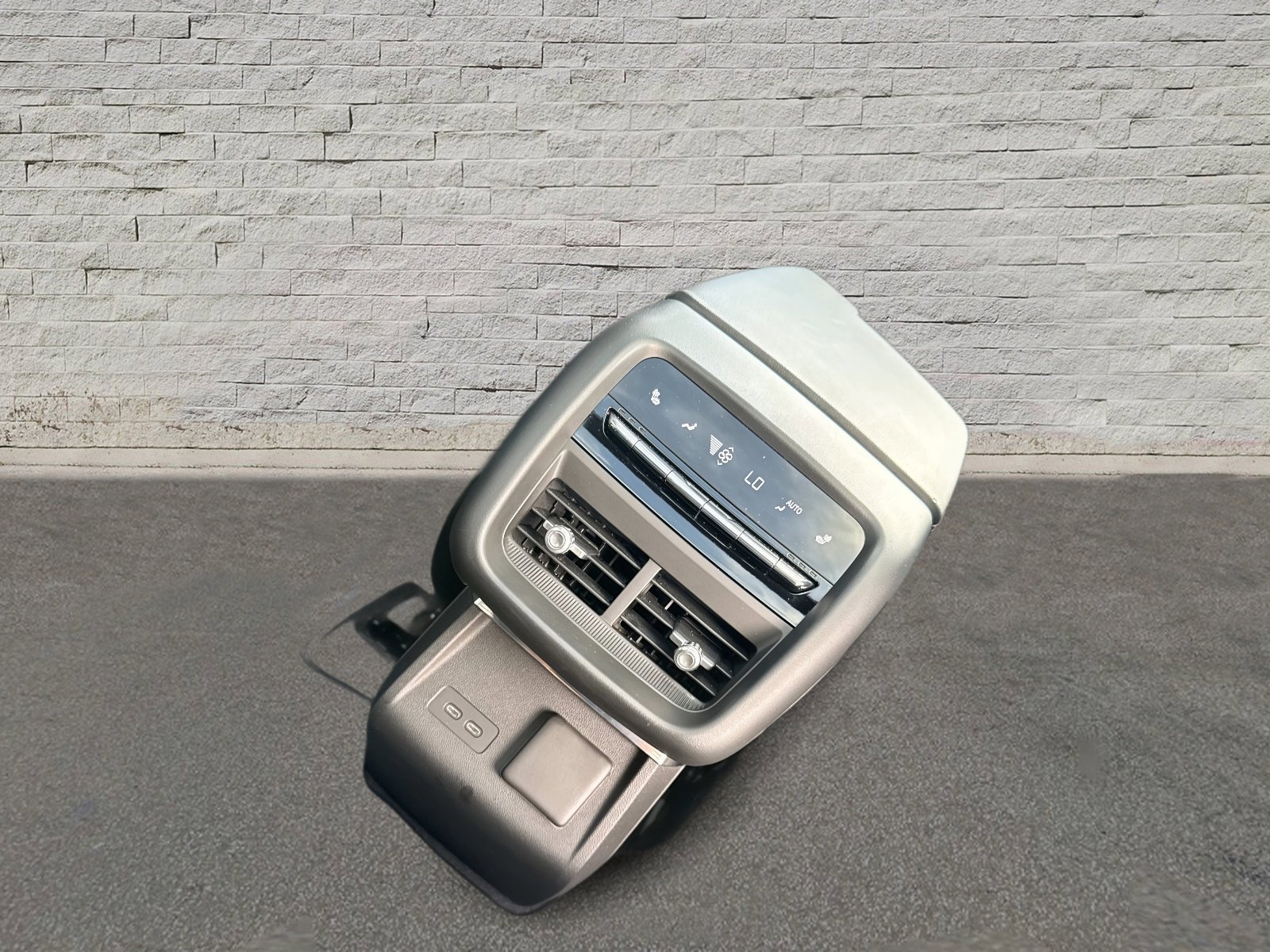 Used 2024 Cadillac Lyriq Sport image 30