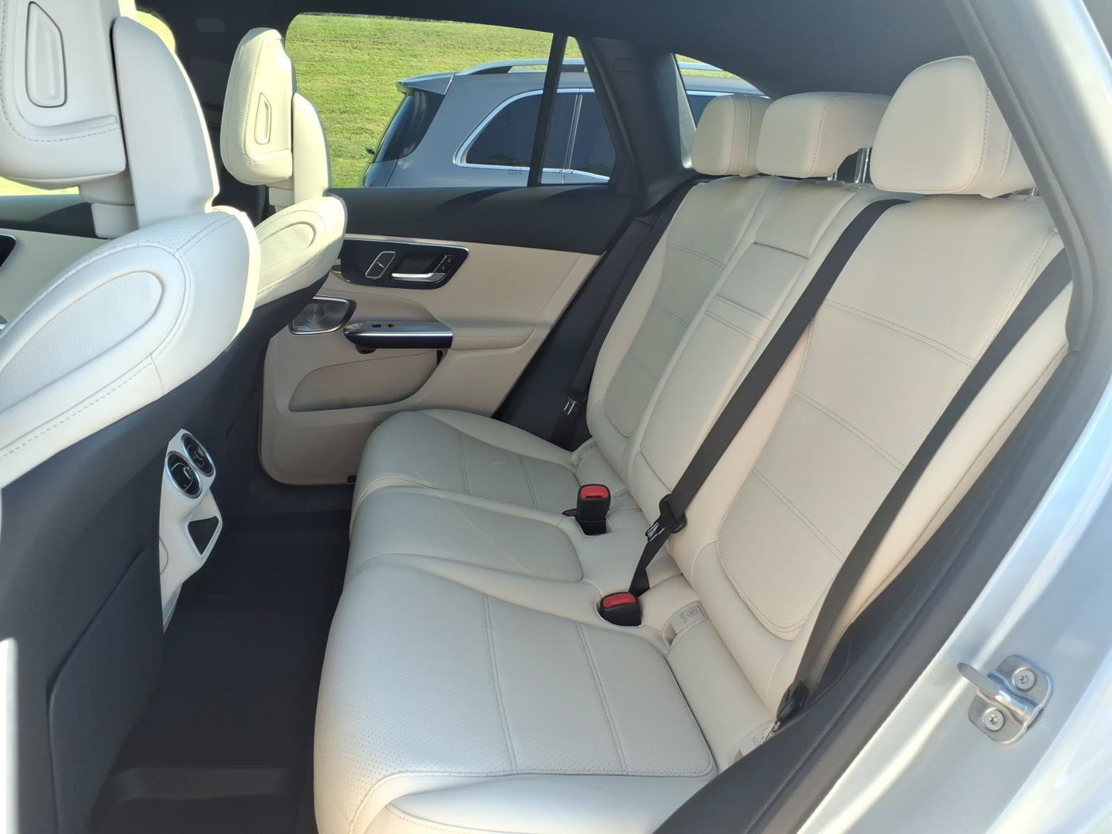 New 2026 Mercedes-Benz GLC 300 4MATIC image 18