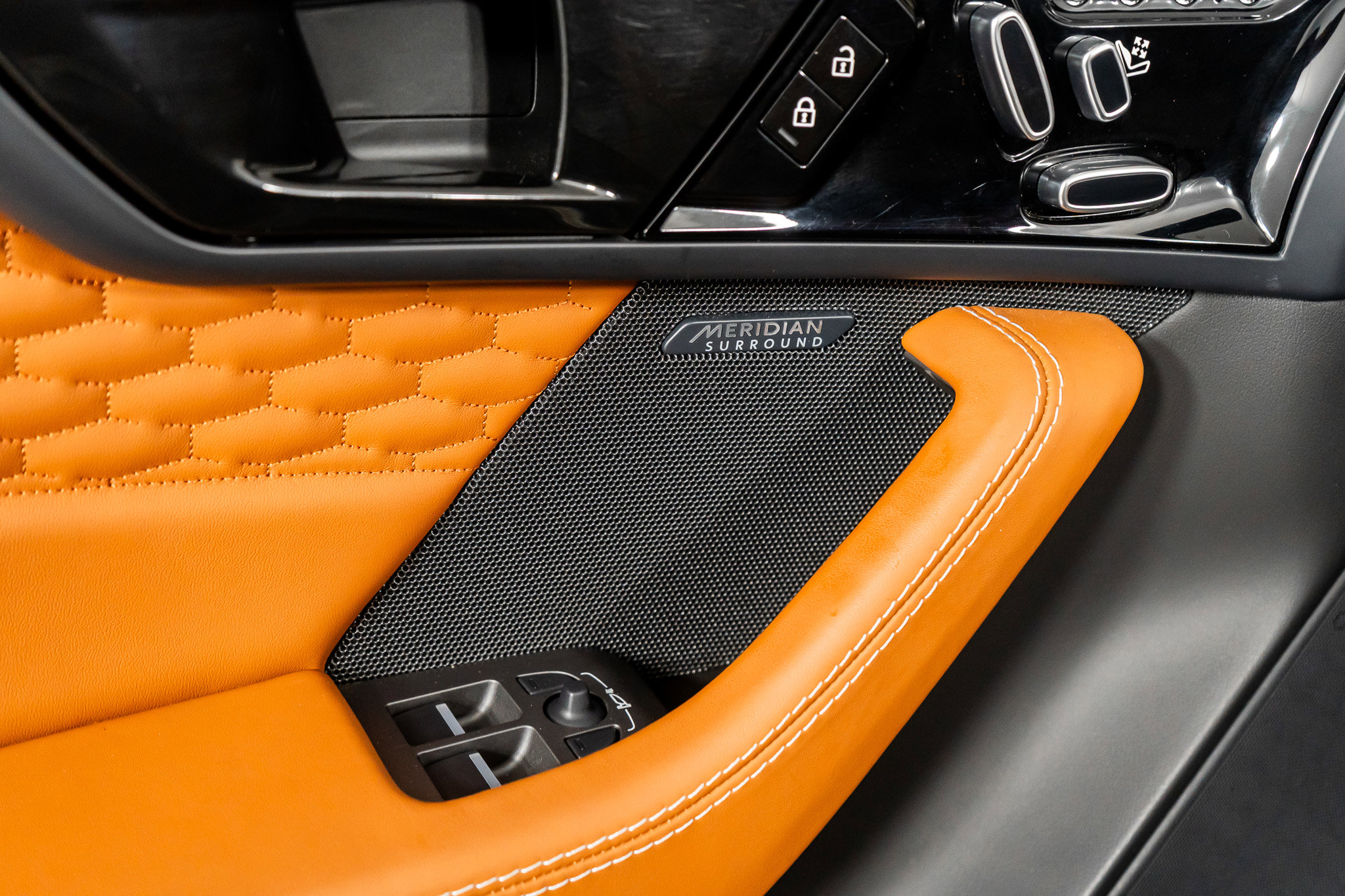 Used 2023 Jaguar F-TYPE R image 45