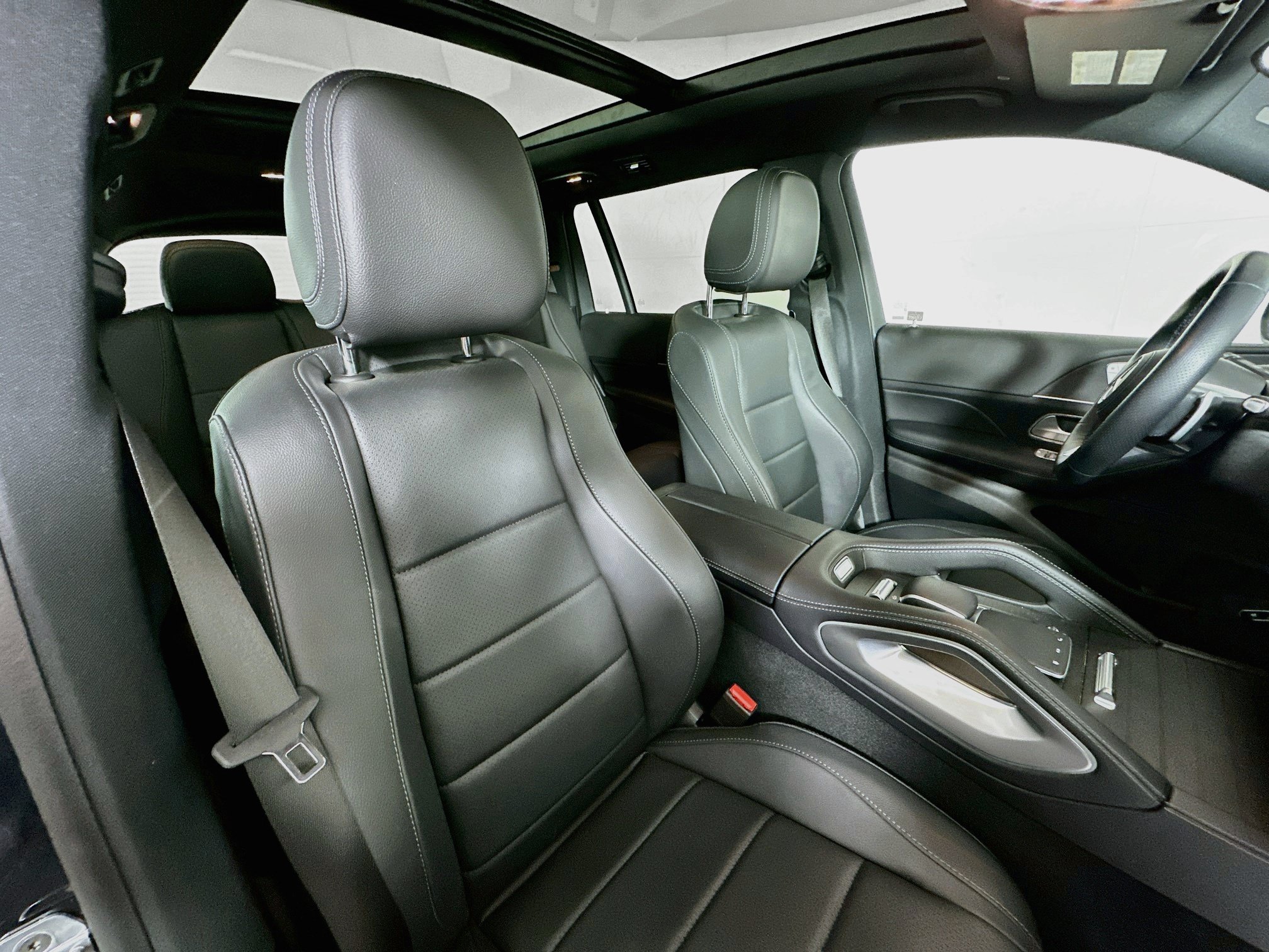 Certified 2025 Mercedes-Benz GLS 450 4MATIC image 31