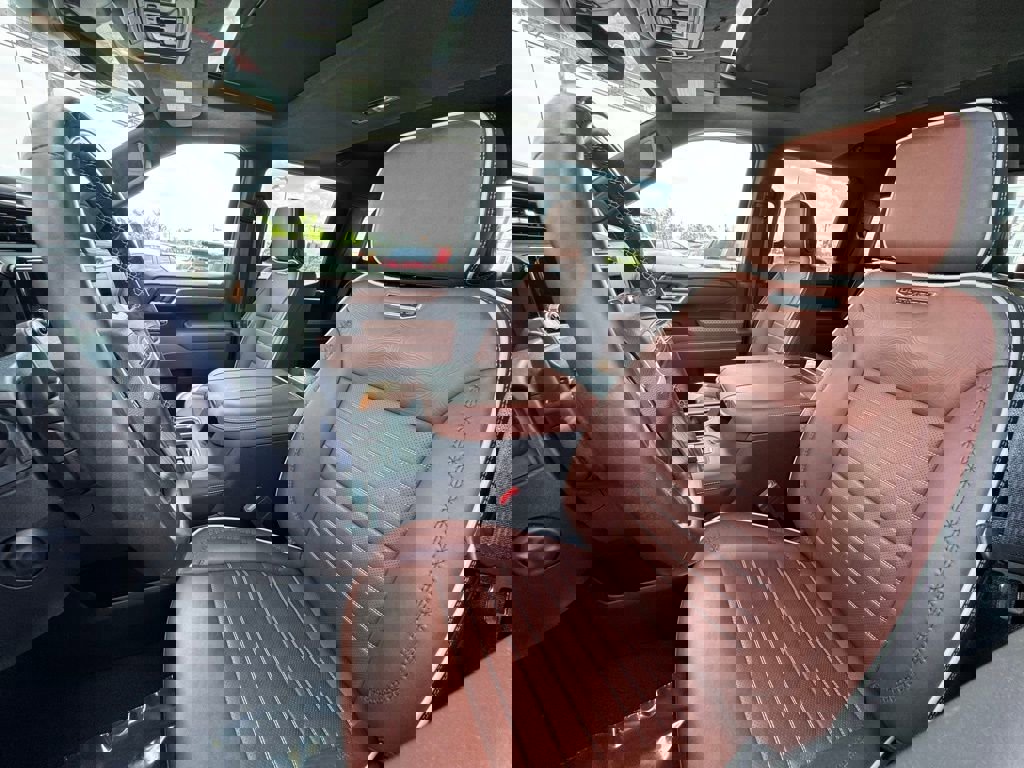 Used 2025 GMC Sierra 1500 Denali Ultimate image 17