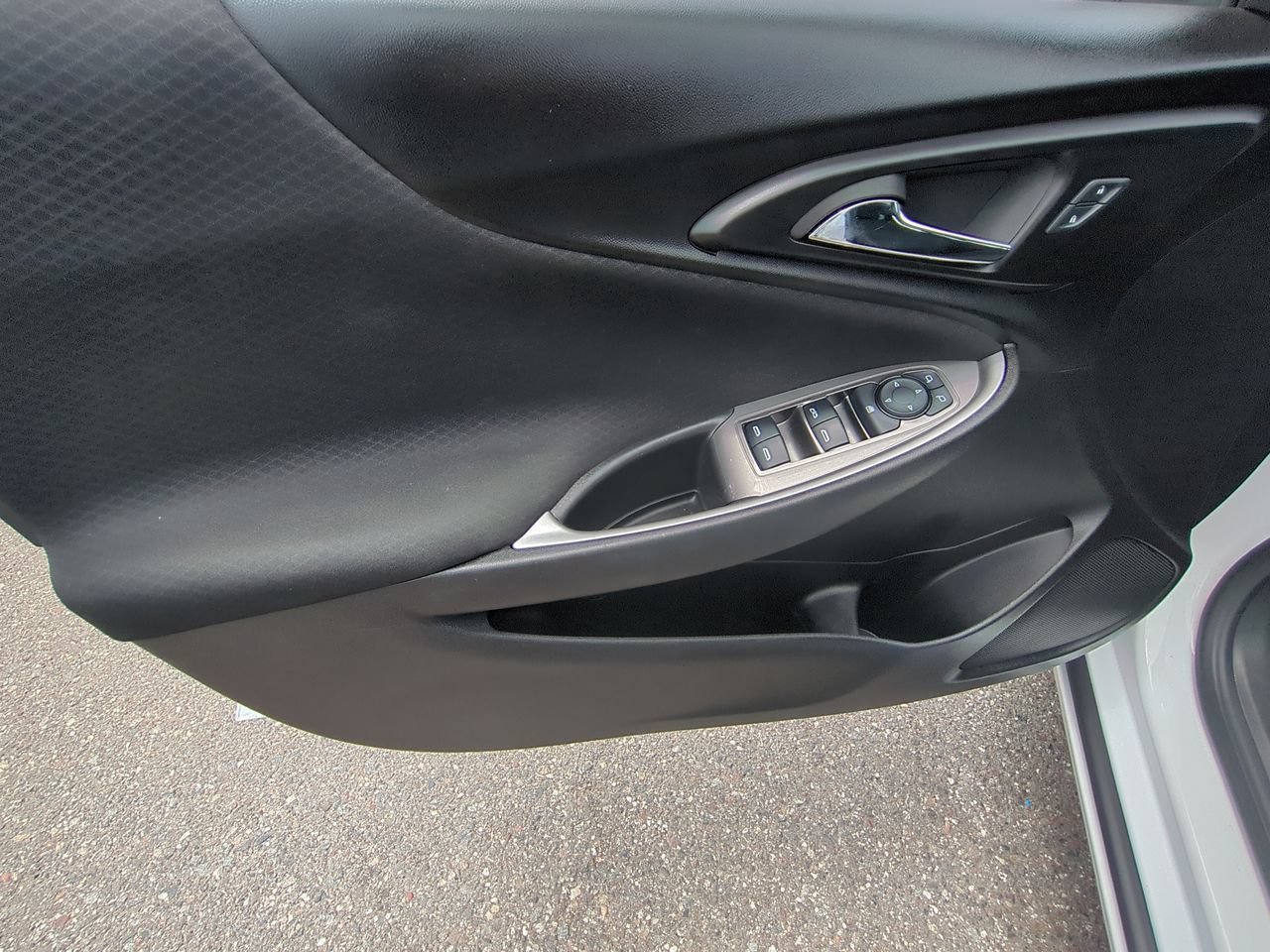 Used 2024 Chevrolet Malibu LT FWD image 22