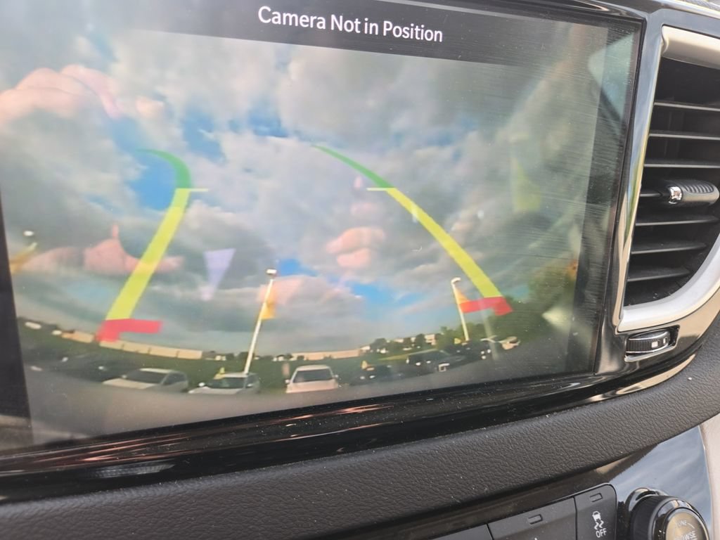 Used 2023 Chrysler Pacifica Touring-L FWD image 25