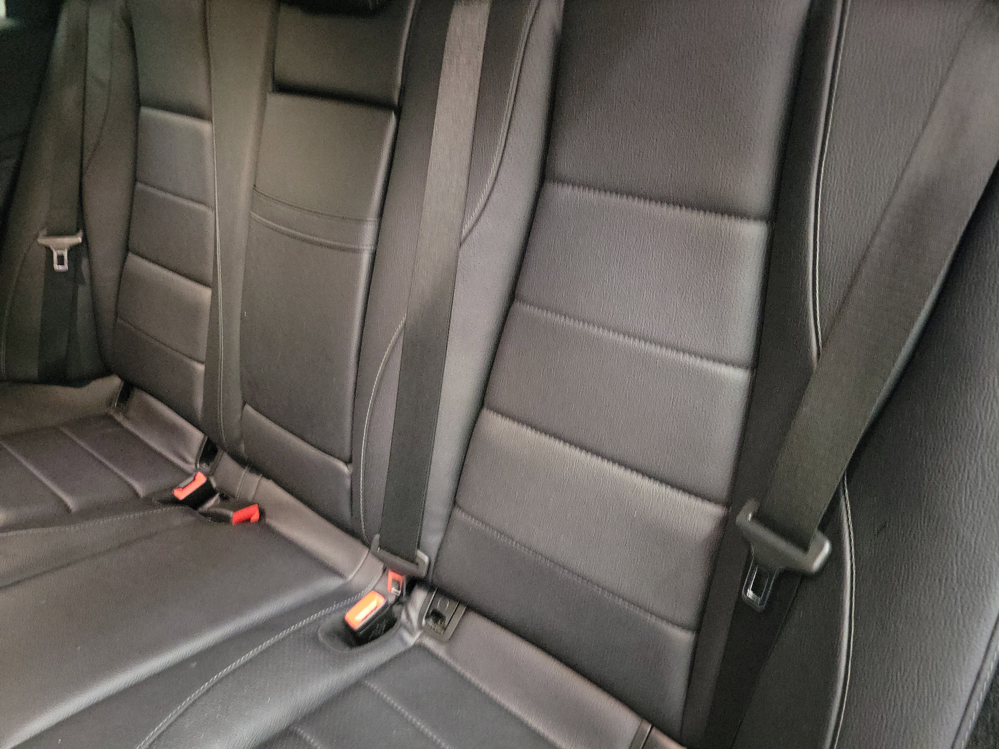 Used 2022 Mercedes-Benz GLE 350 4MATIC w/ AMG Line Exterior image 13