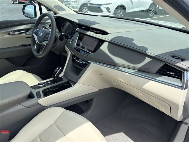 Used 2024 Cadillac XT5 Premium Luxury w/ LPO, Floor Liner Package FWD image 29
