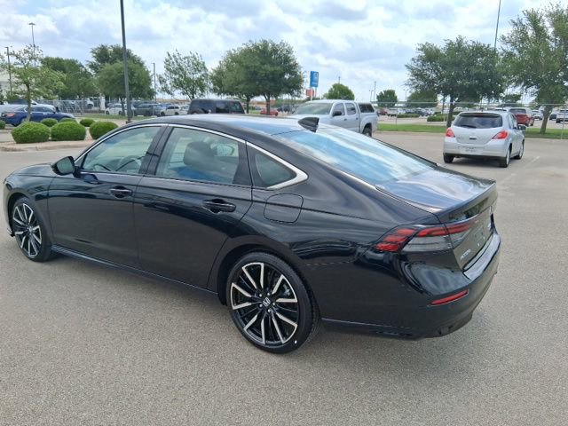 Used 2025 Honda Accord Touring image 6