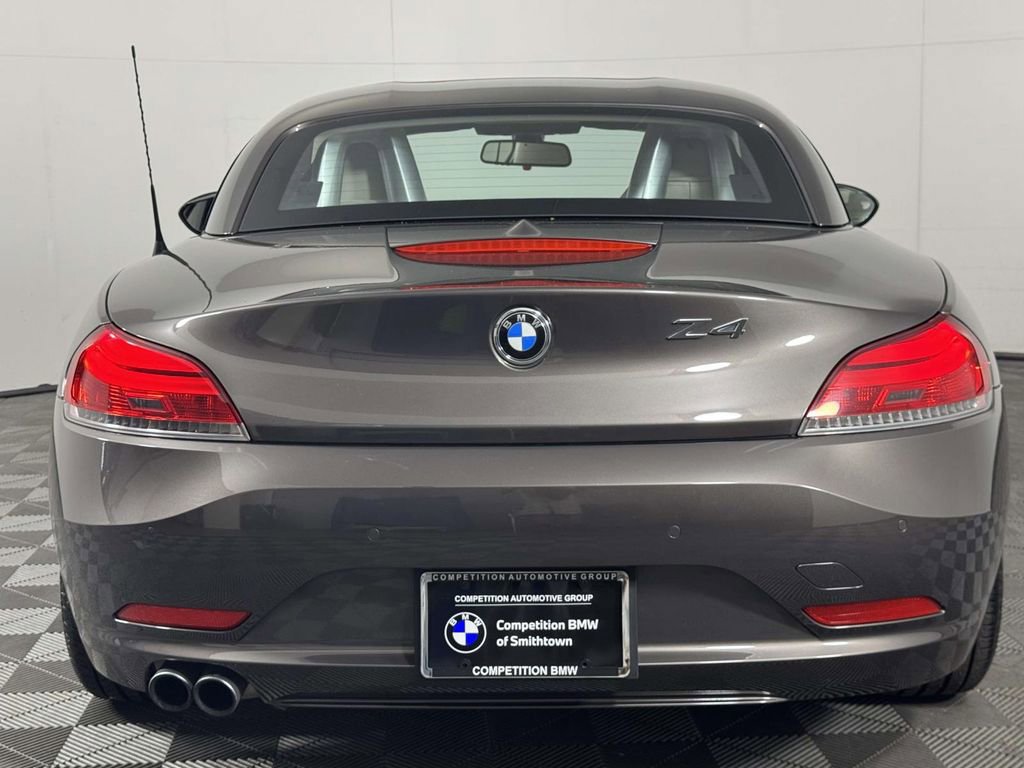 Used 2009 BMW Z4 sDrive30i RWD image 9