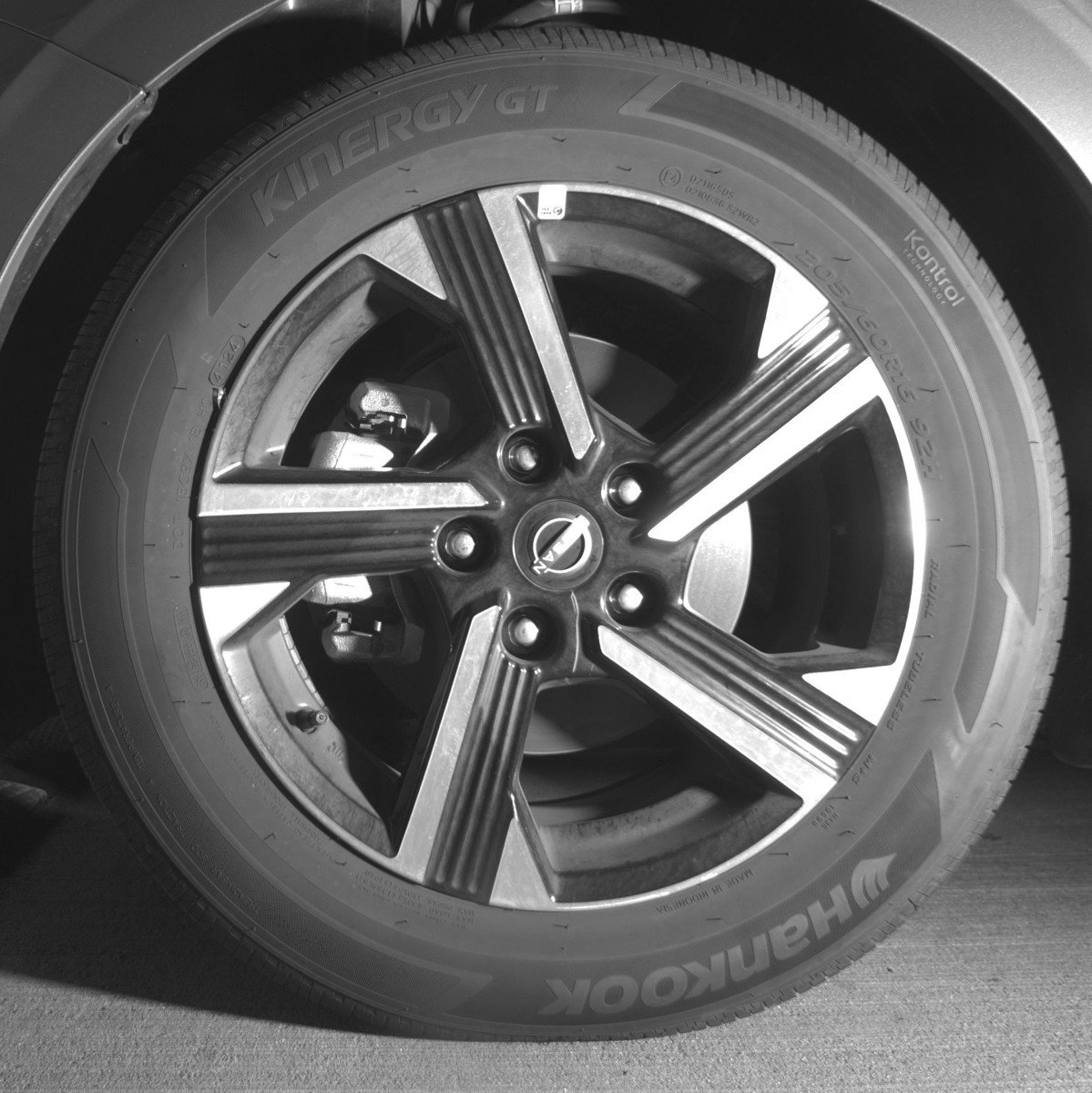 Used 2025 Nissan Sentra SV image 12