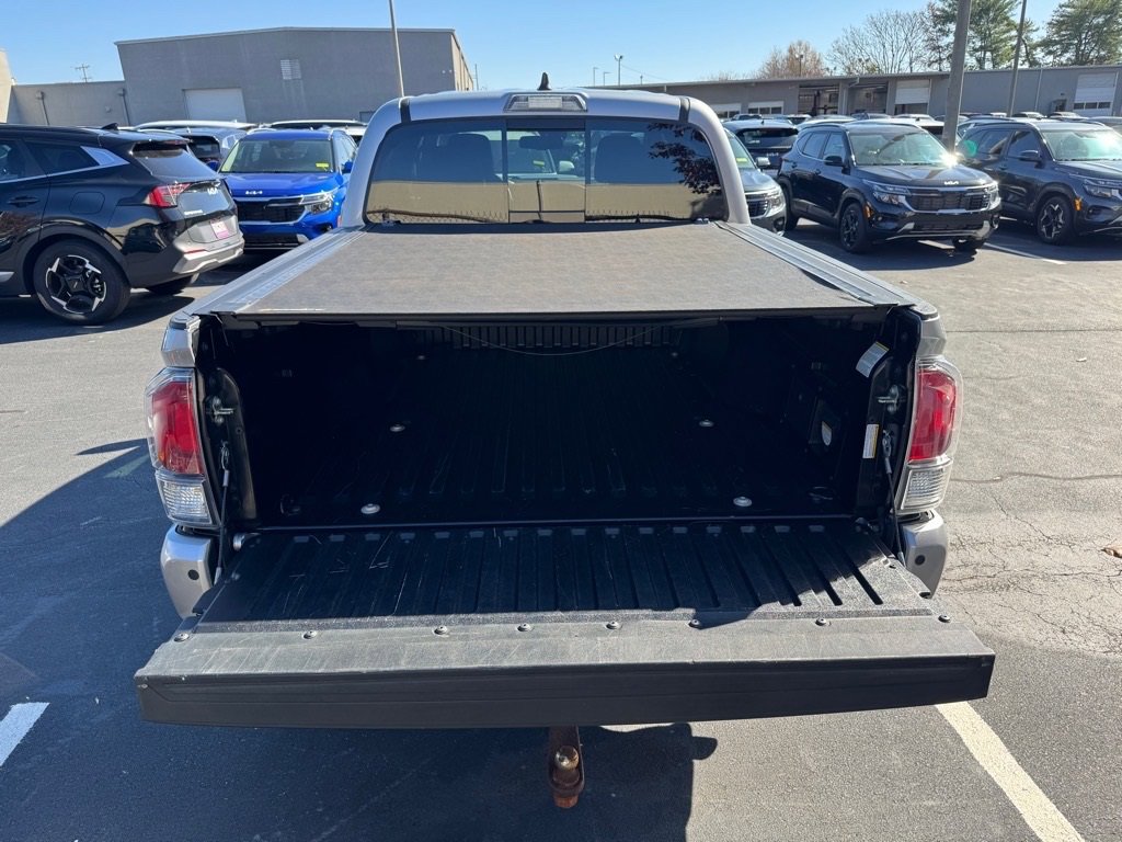 Used 2020 Toyota Tacoma TRD Sport w/ Technology Package image 10