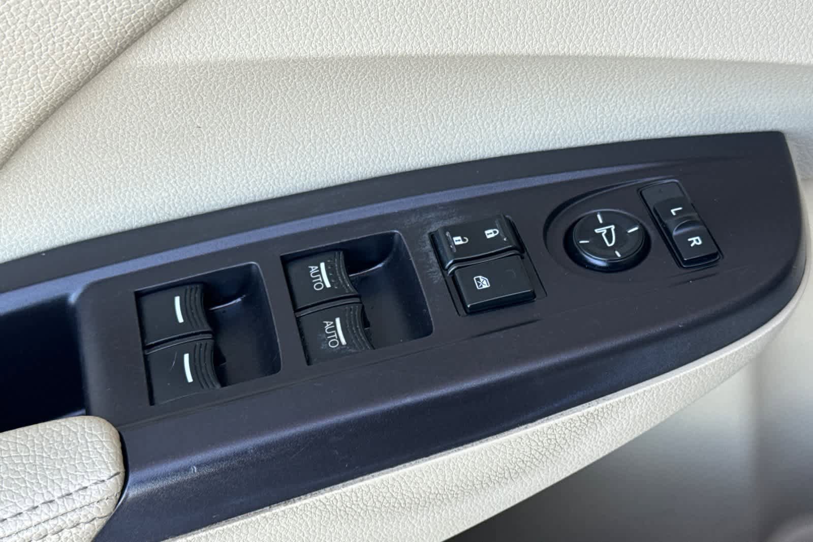 Used 2017 Acura RDX AWD image 13