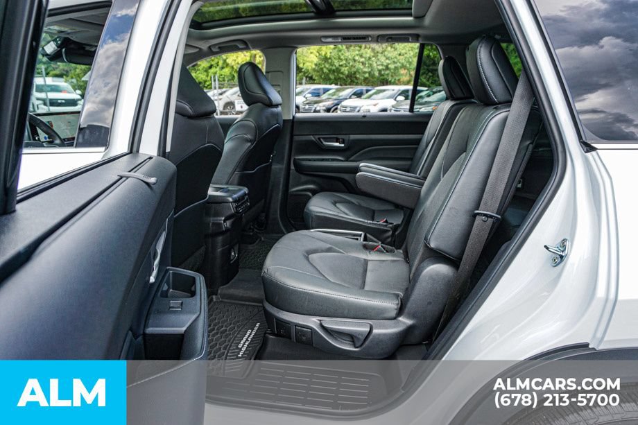 Used 2026 Toyota Grand Highlander AWD image 20