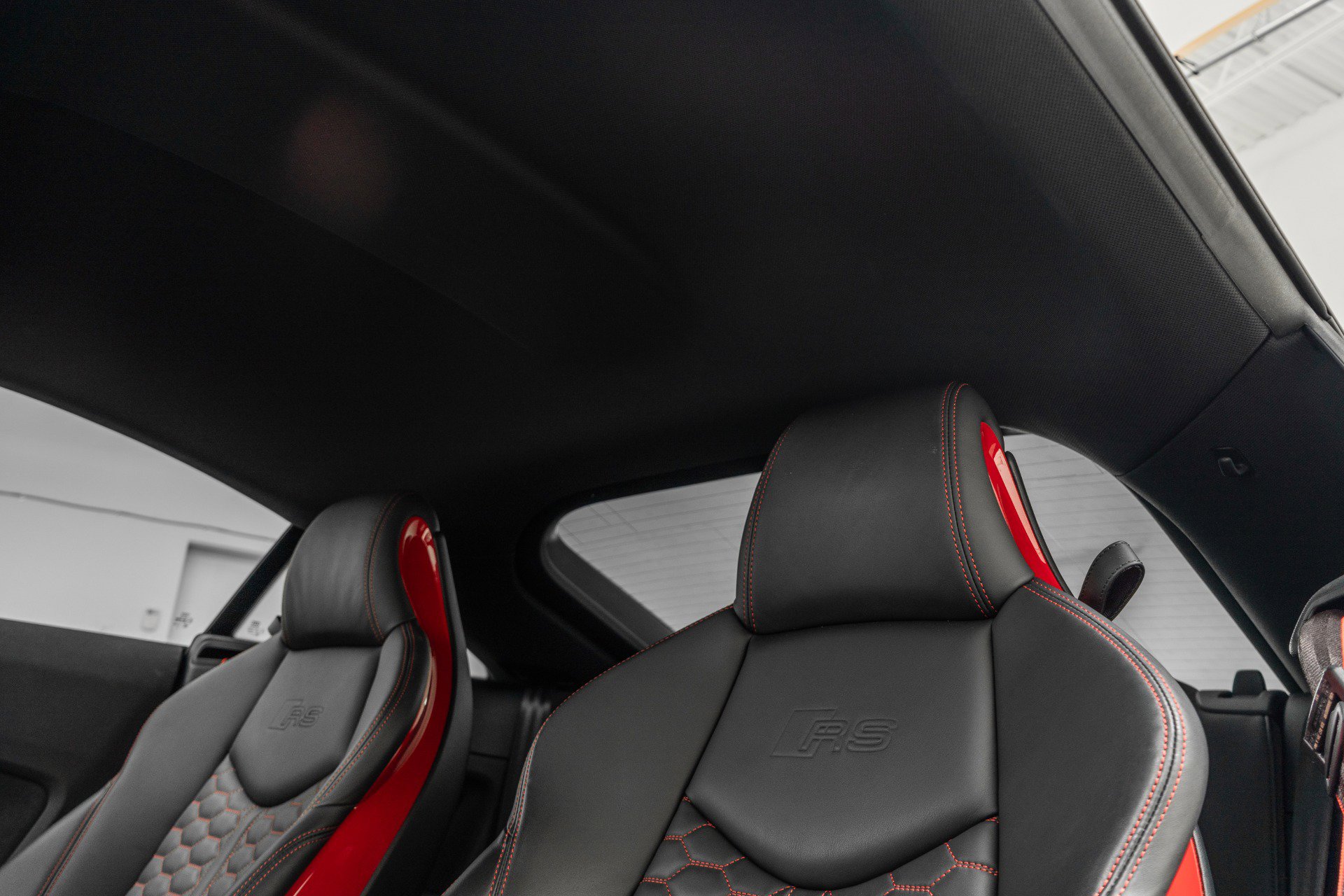 Used 2019 Audi TT RS -Low Miles, Black Optic, Techn image 18