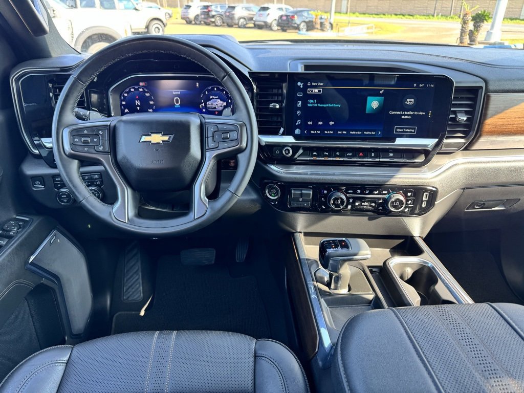 Used 2024 Chevrolet Silverado 1500 High Country w/ Technology Package image 15