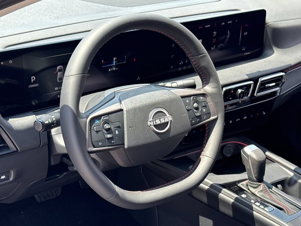 New 2026 Nissan Sentra SR w/ SR Premium Package FWD image 9