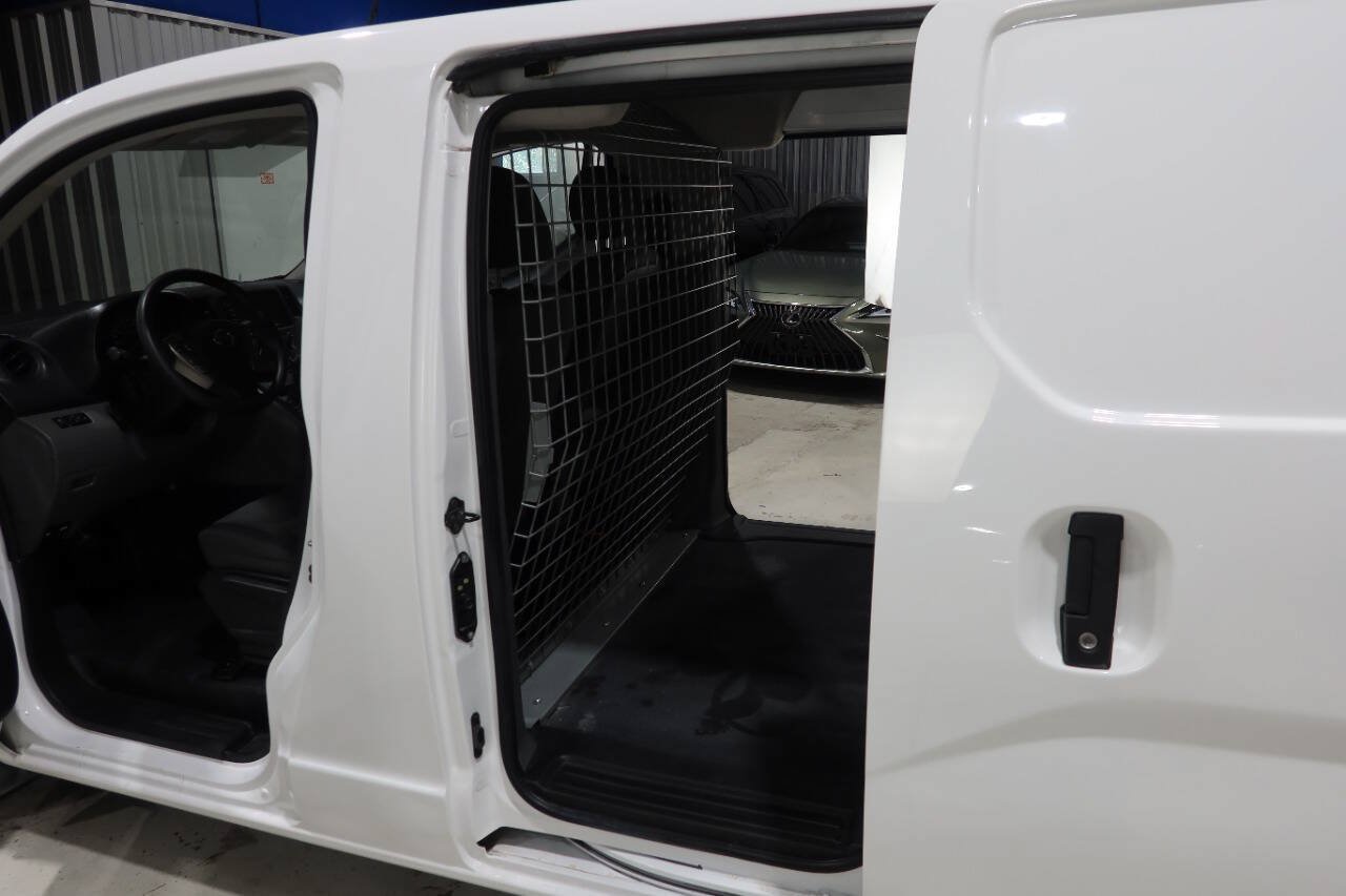 Used 2020 Nissan NV200 SV FWD image 19