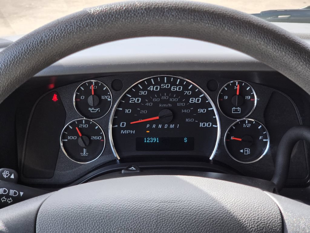 Used 2025 GMC Savana 3500 LT w/ LT Preferred Equipment Group RWD image 15