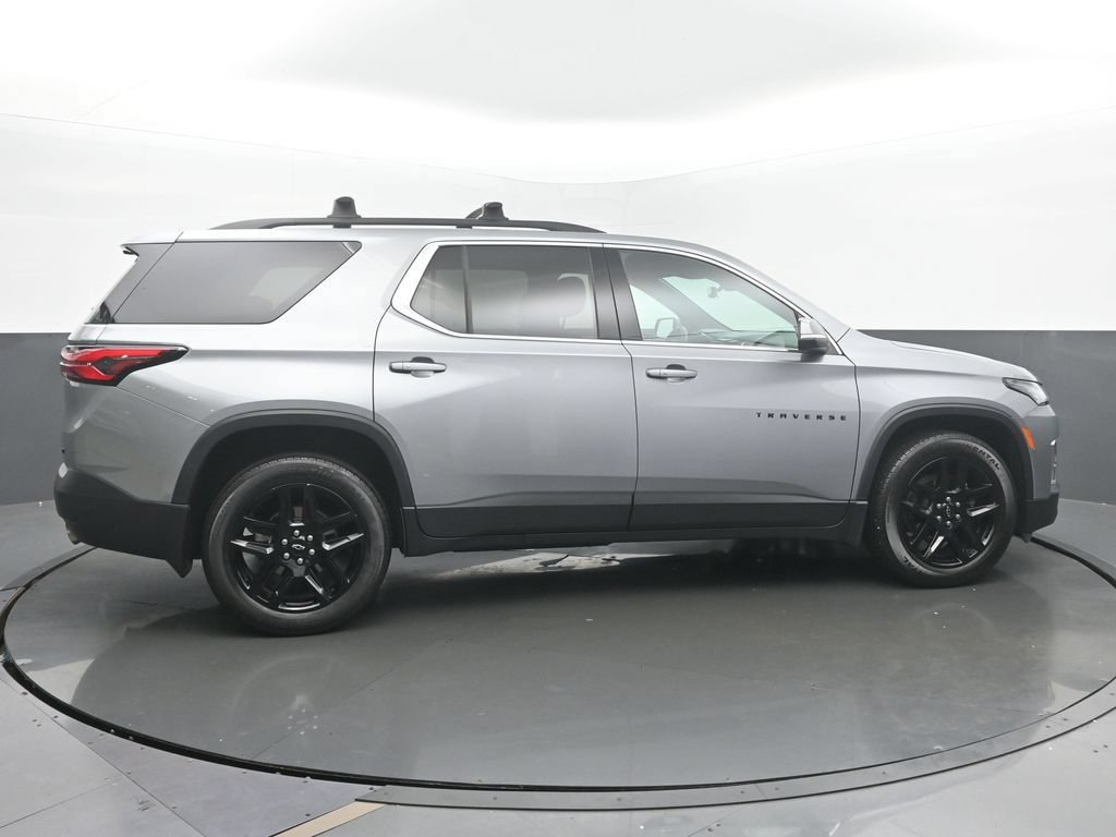 Used 2023 Chevrolet Traverse LT w/ Rear Camera Mirror Package AWD/4WD image 6