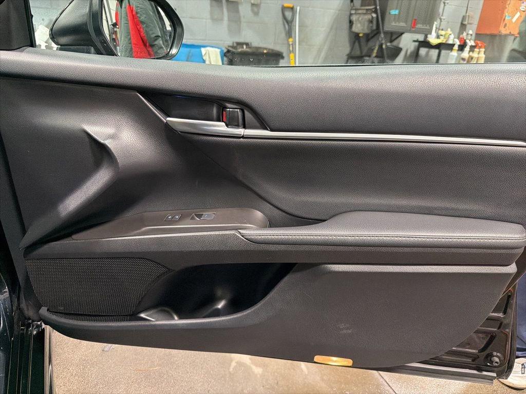 Used 2023 Toyota Camry XSE image 25