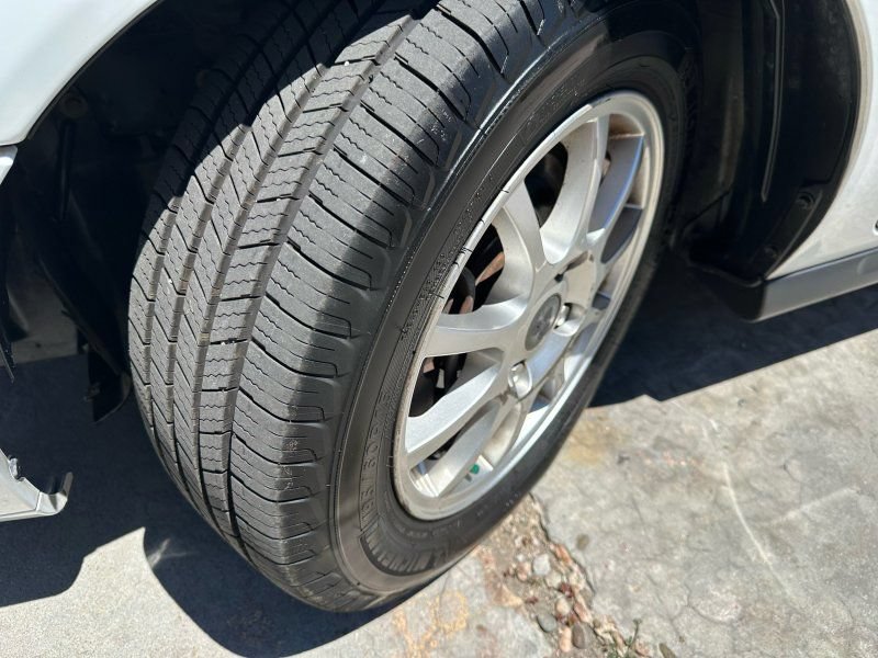Used 2004 Volvo S40 FWD image 10