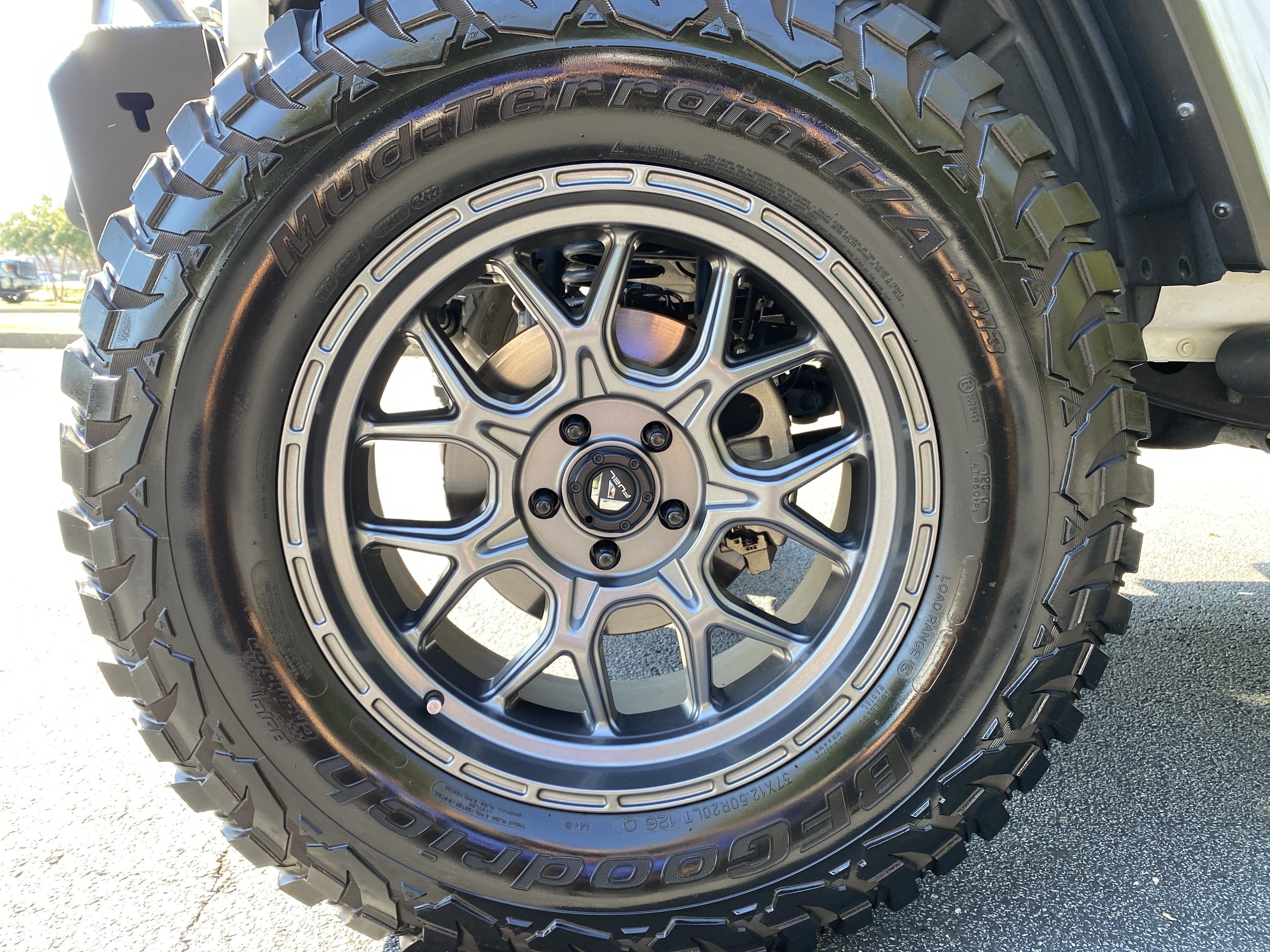 Used 2023 Jeep Gladiator Rubicon w/ LED Lighting Group AWD/4WD image 13